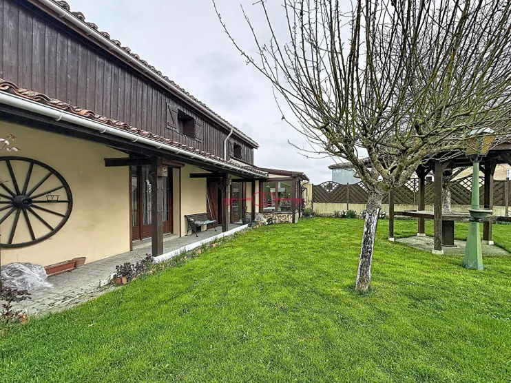 Maison à Verrieres