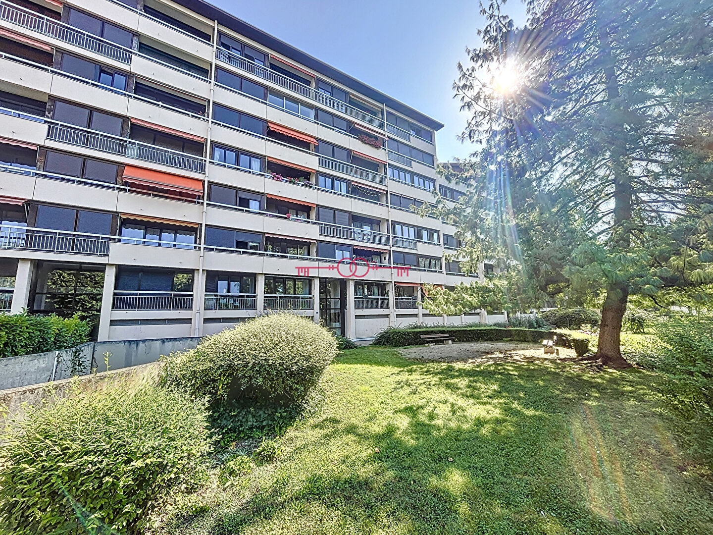Reims Saint-Rémi - Appartement 4 pièces avec balcon et parking (81 m²) - 1