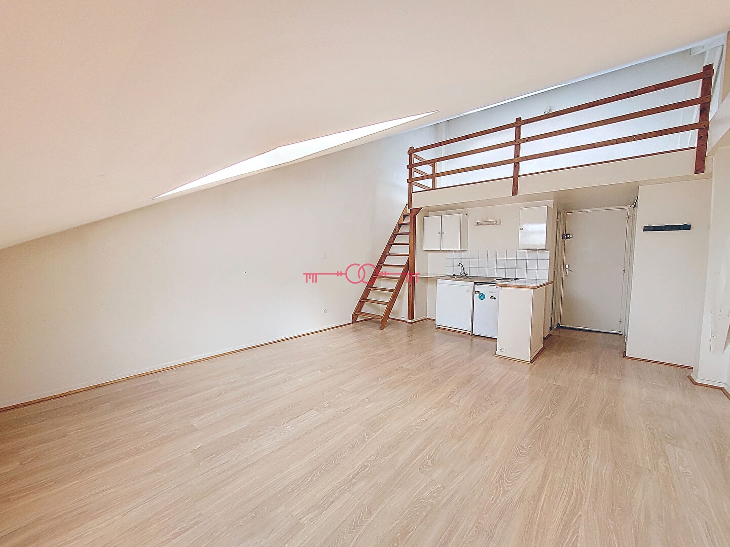 Appartement Reims 1 pièce - 27 m2 - 2