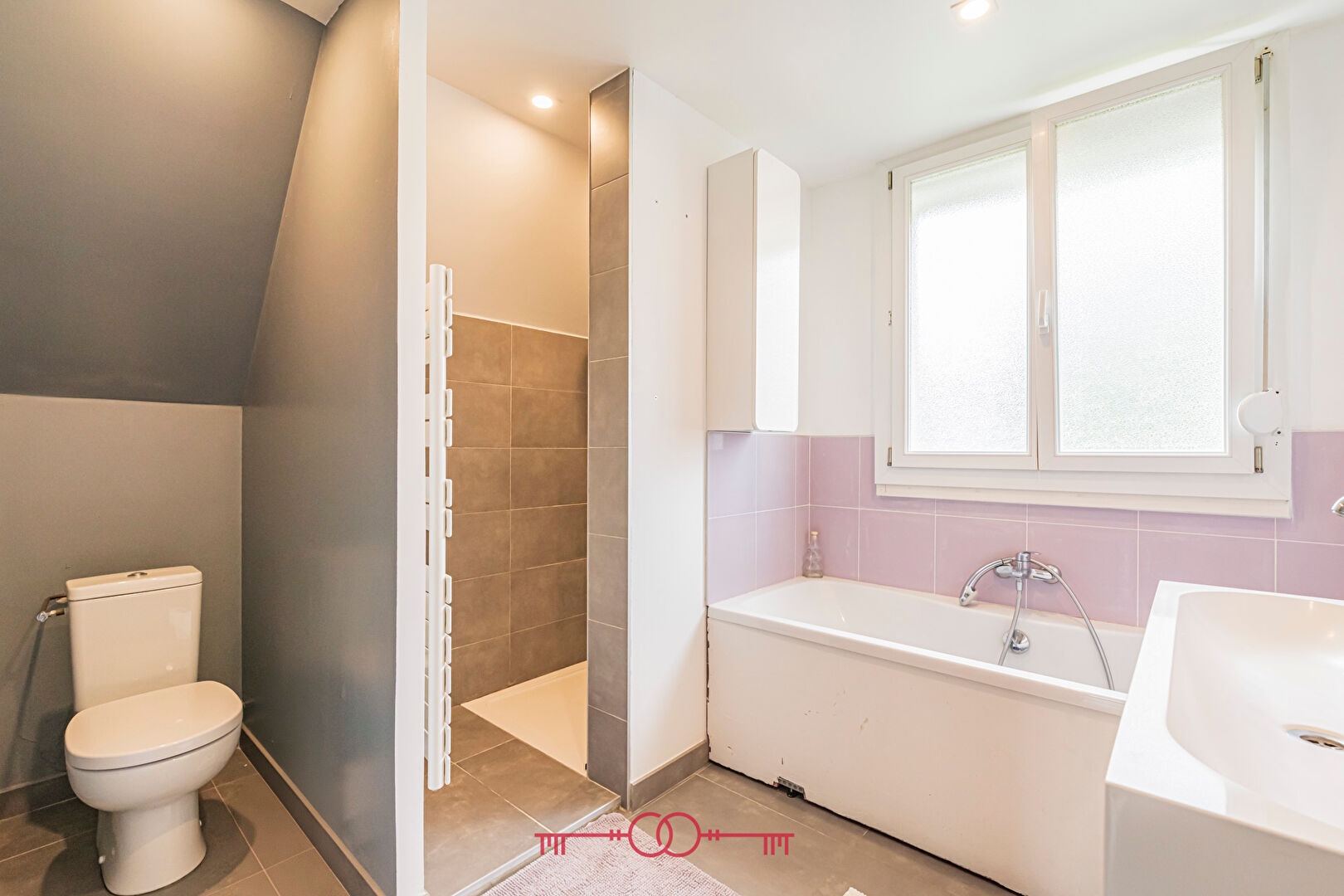 A VENDRE EN EXCLUSIVITE A REIMS-Maison 5 pièces d'environ 105 m2 - 18