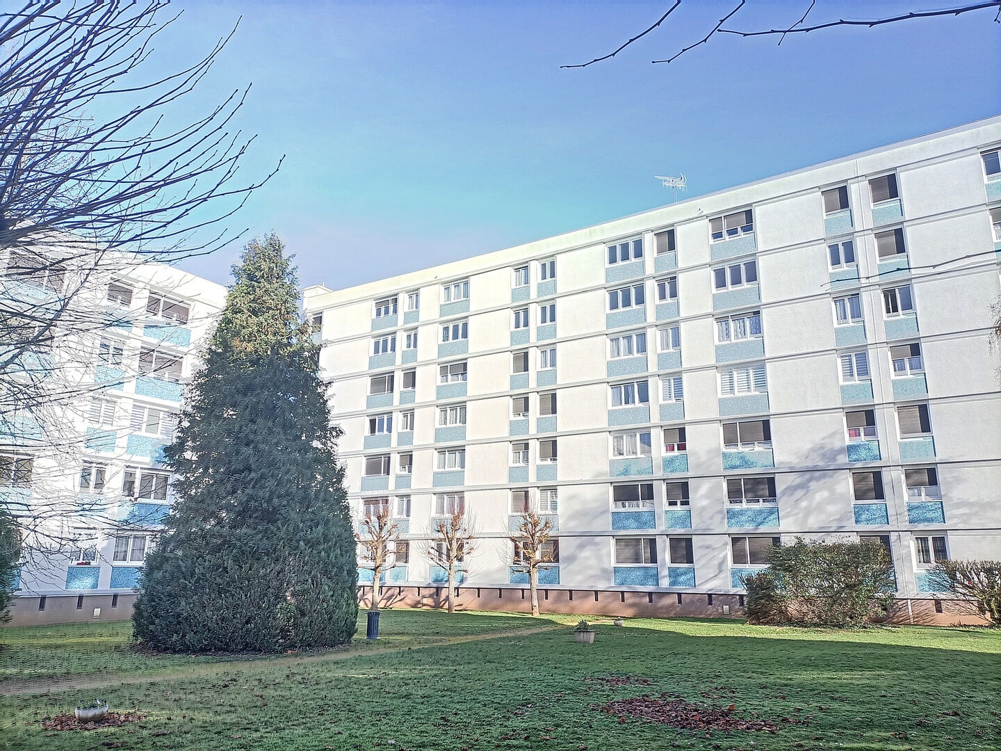 Appartement Chalons En Champagne 3 pièce(s) 54 m2 - 1