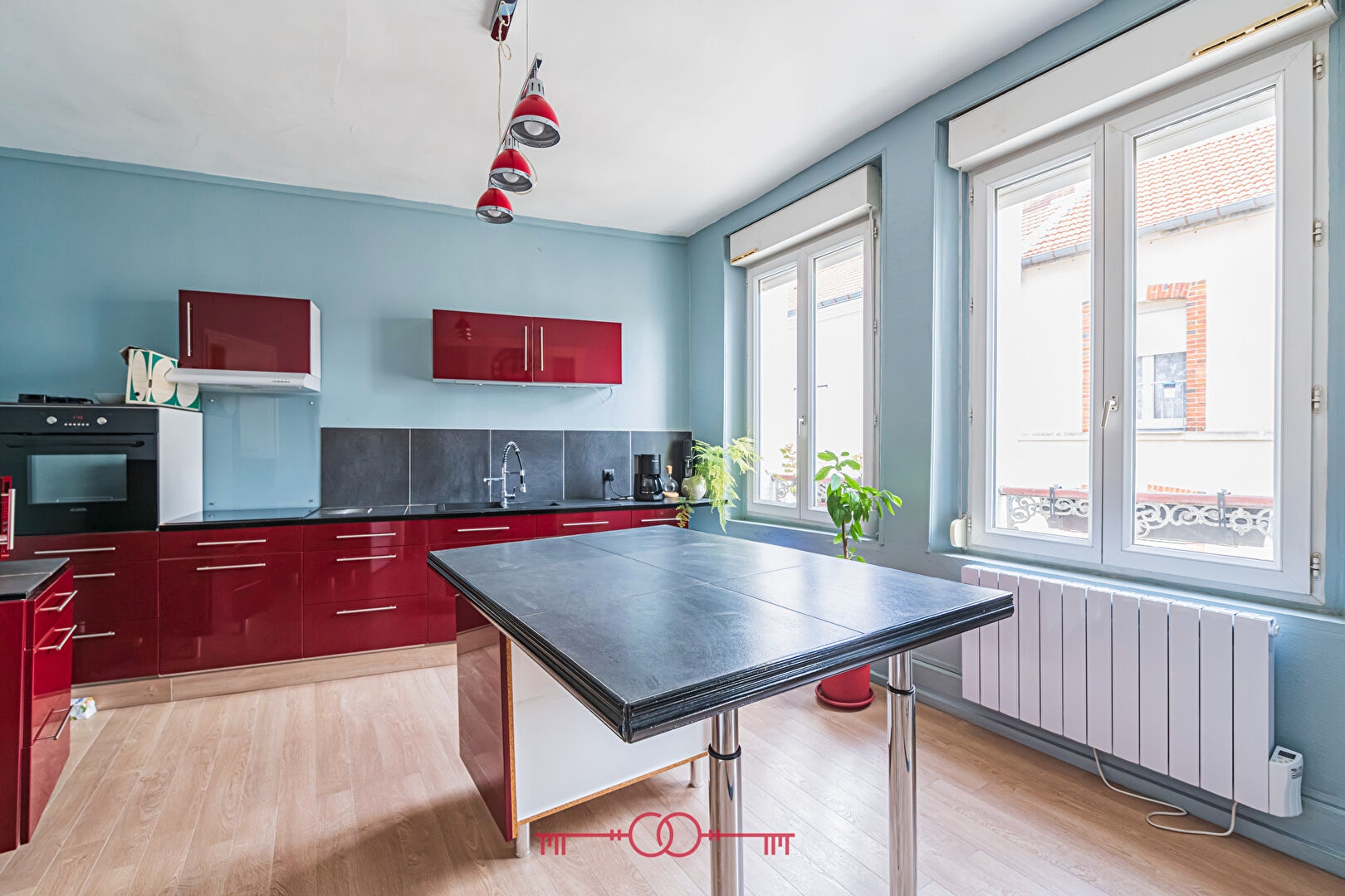 À VENDRE EN EXCLUSIVITÉ - APPARTEMENT DE TYPE 5 - HYPERCENTRE ÉPERNAY - 1