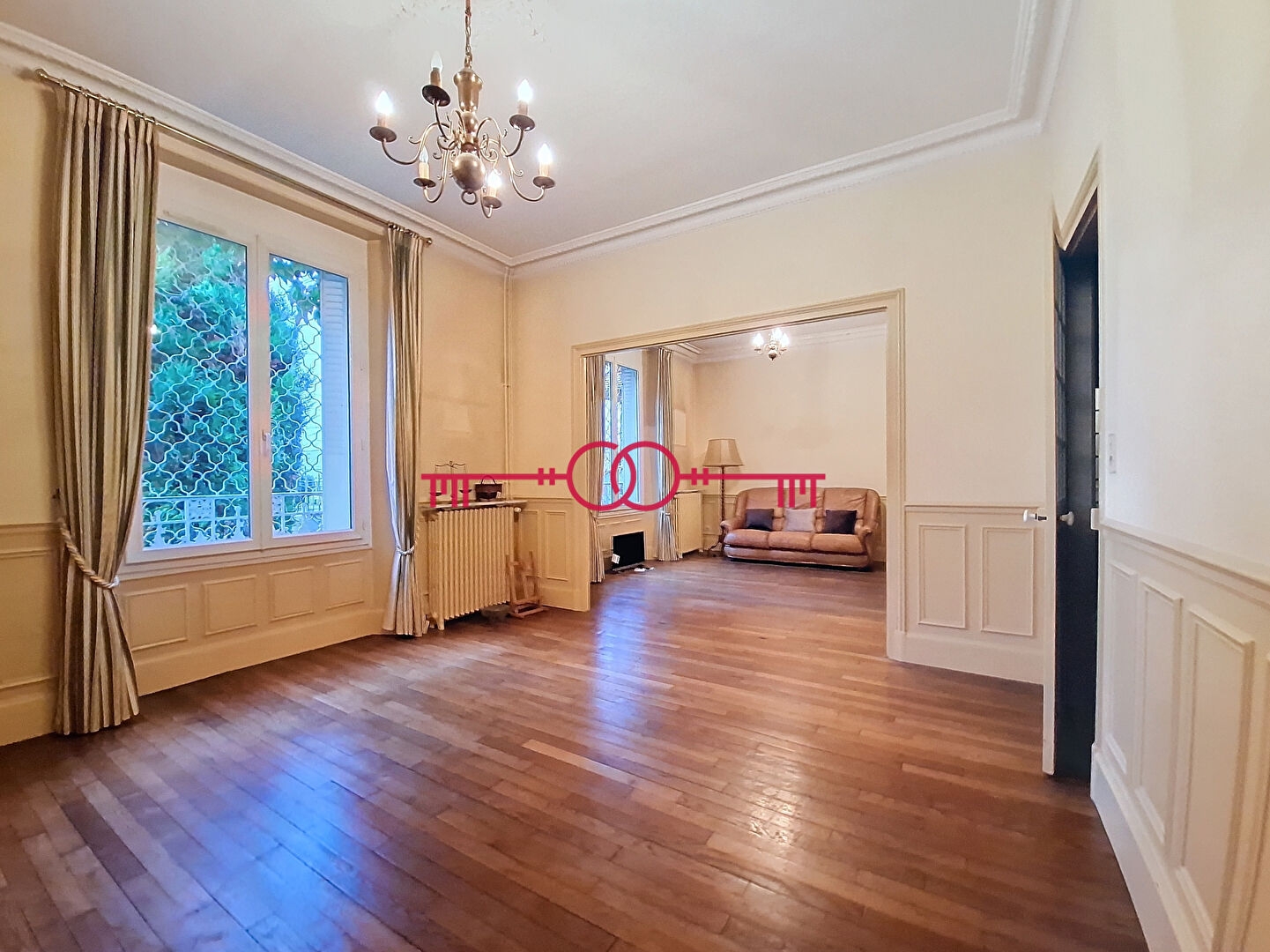 Maison de 180m² de style bourgeois avec grenier aménagable - 1