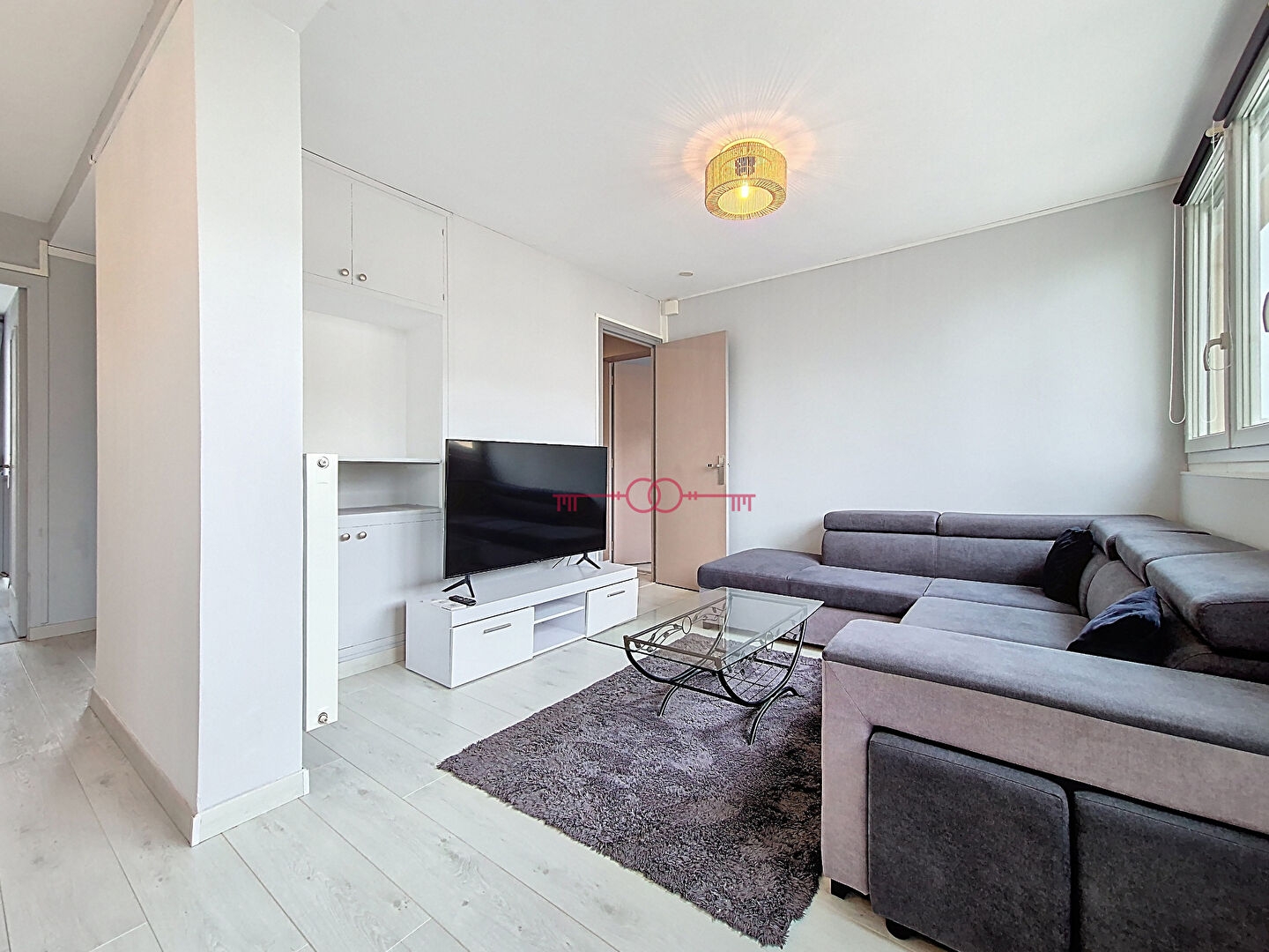  Reims Appartement 4 pièces, cave et box - photo 4