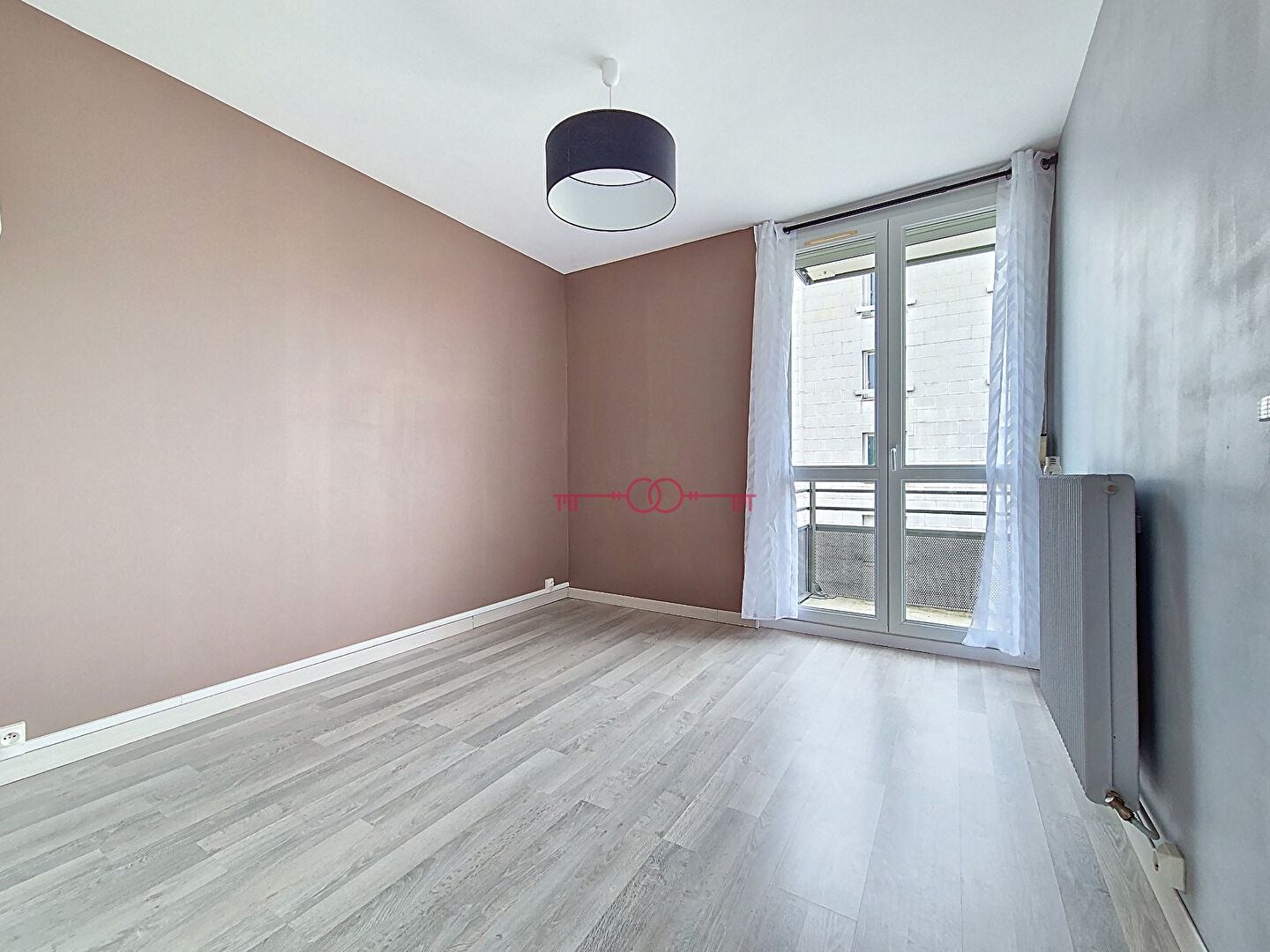  Reims Appartement 4 pièces, cave et box - photo 9