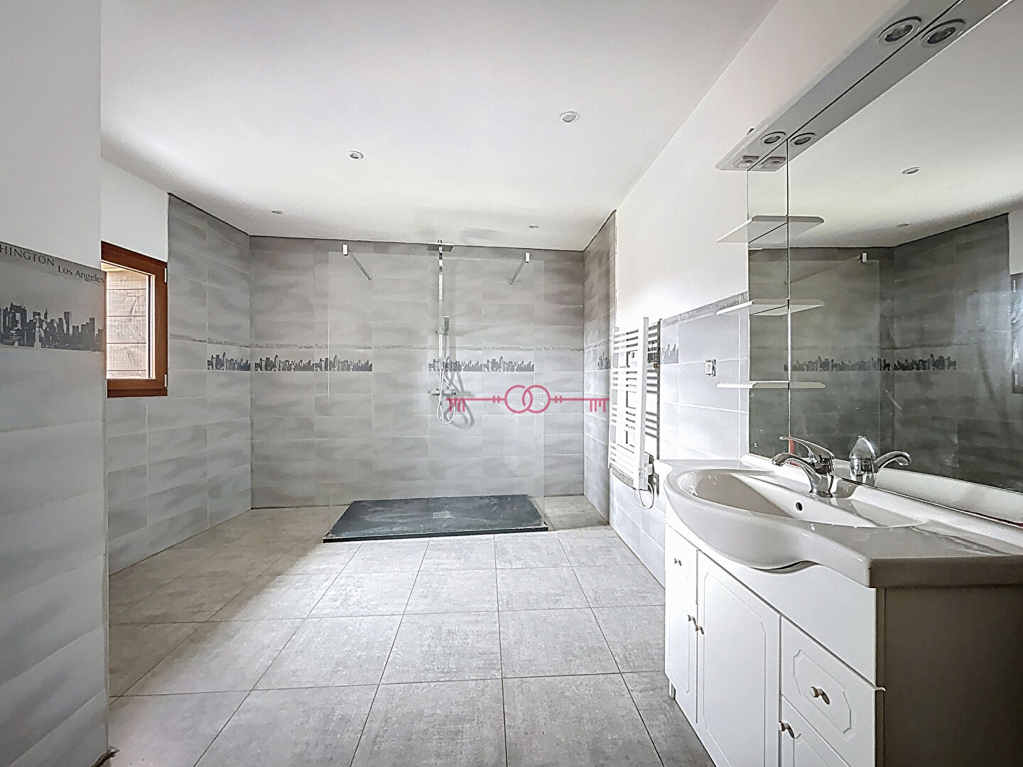 Maison 3 pièces à La neuville au pont - photo 3