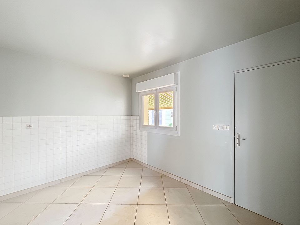 Maison 4 pièces à Fagnieres - photo 6