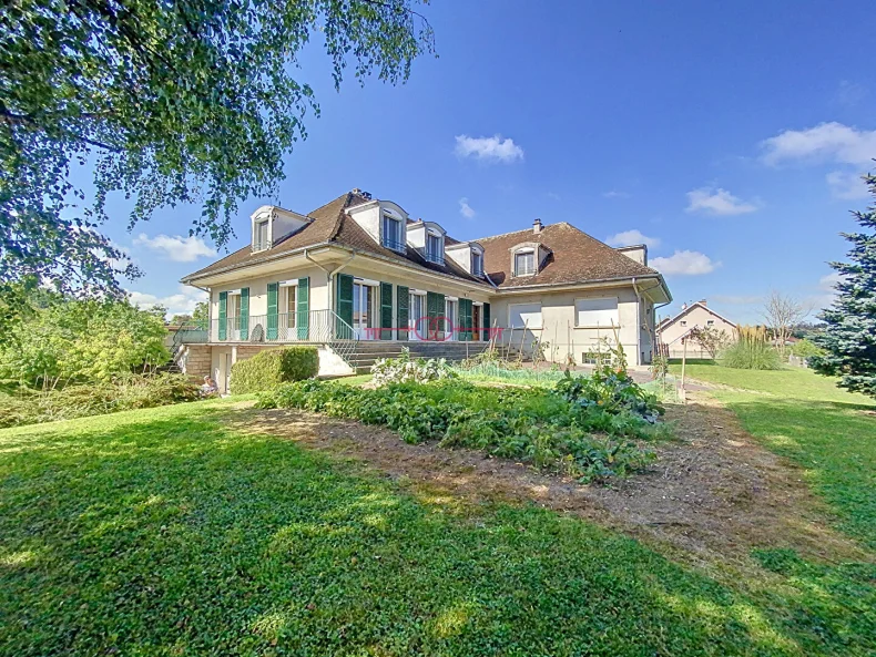 Maison 12 pièces à Ville sur tourbe - photo 1