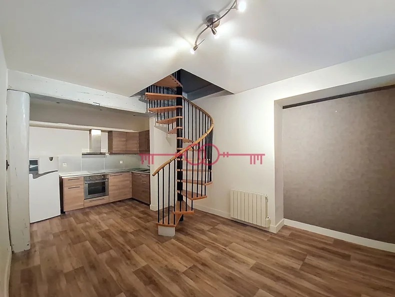 Appartement 3 pièces à Chalons en champagne - photo 1