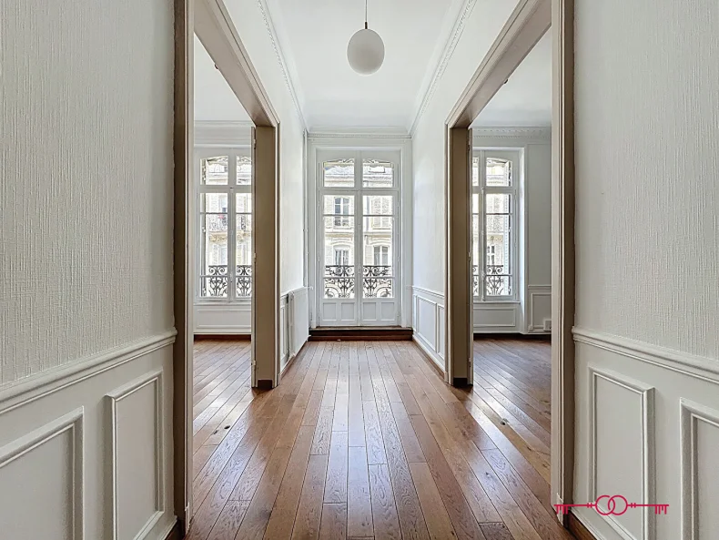 Immeuble 12 pièces à Reims - photo 3