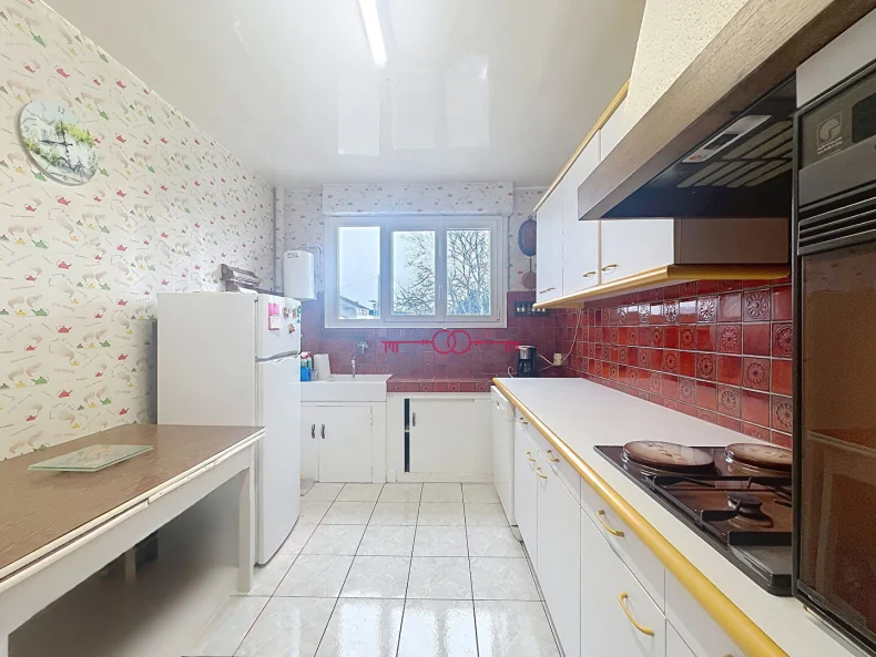 Appartement 4 pièces à Reims - photo 3