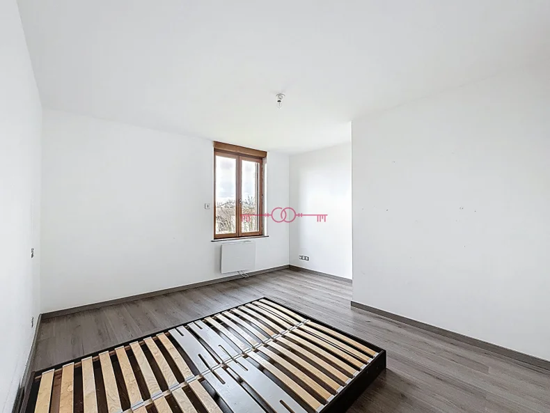 Maison 3 pièces à La neuville au pont - photo 3