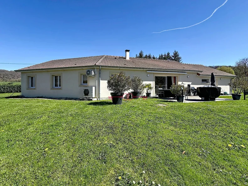 Maison 7 pièces à Futeau - photo 1