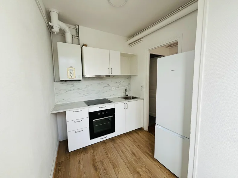 Appartement 4 pièces à Reims - photo 1 