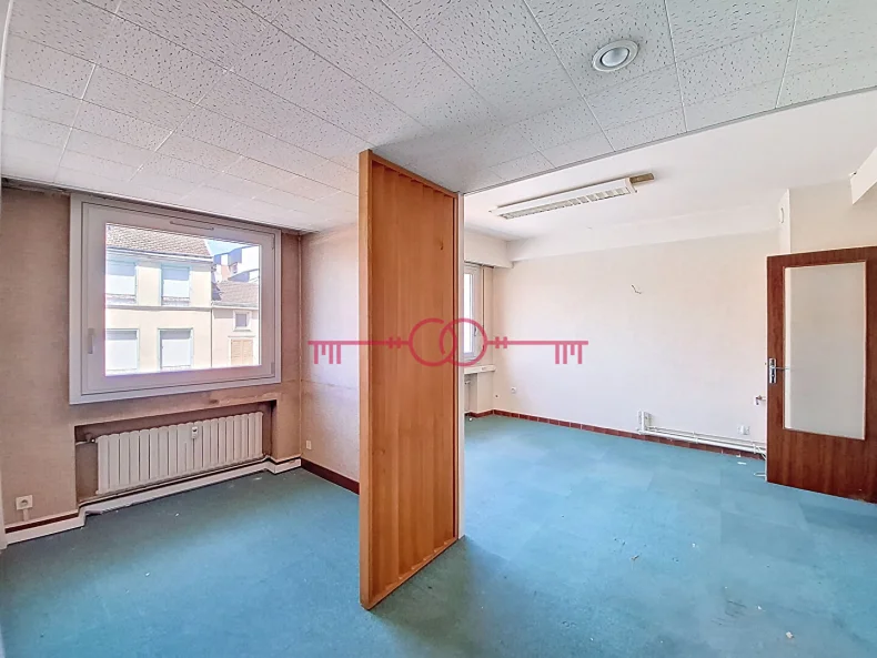 Appartement 5 pièces à Chalons en champagne - photo 2