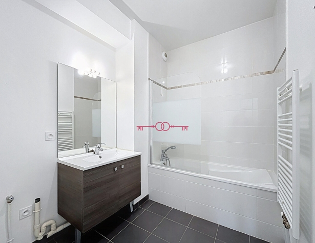 Bezannes - Appartement 3 pièces avec jardin et garage - photo 5