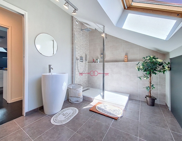 Appartement Duplex 89 m² - Reims Hyper Centre - photo 5