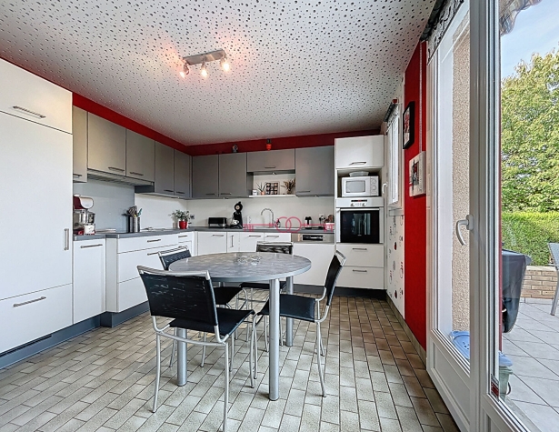 À VENDRE - MAISON INDIVIDUELLE DE TYPE 6 - À TINQUEUX - photo 5