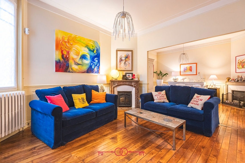 A VENDRE - EN EXCLUSIVITE - MAISON DE CARACTERE EN HYPER CENTRE SECTEUR CATHEDRALE - photo 1