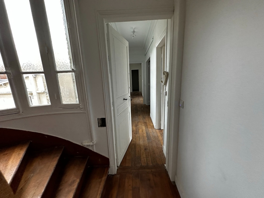 Appartement 4 pièces à Reims - photo 2