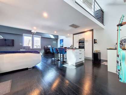 Appartement Duplex 89 m² - Reims Hyper Centre - photo 2